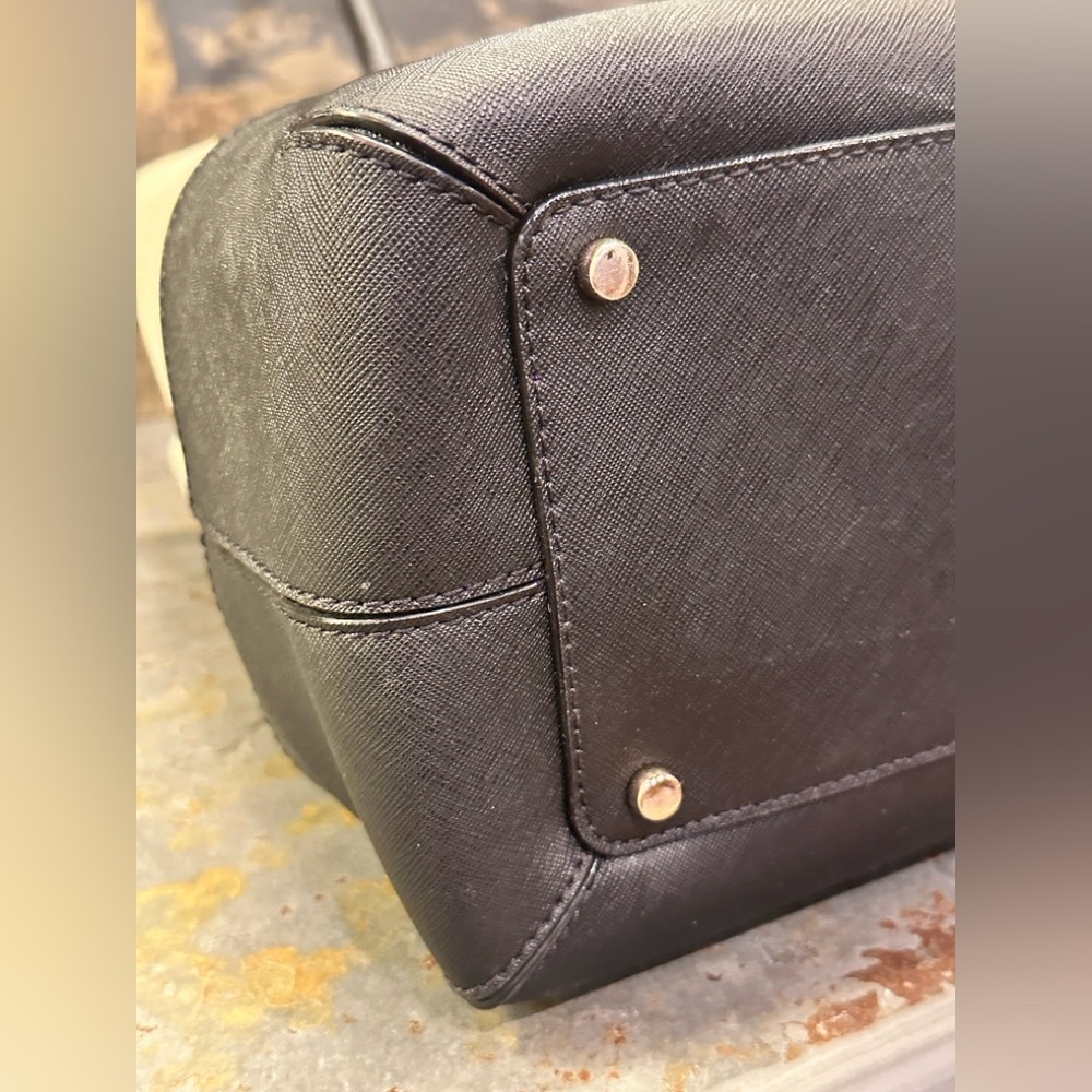 Kate Spade Cove Street Colorblock Airel Tote in the colorway Pumice/Black - Picture 15 of 16